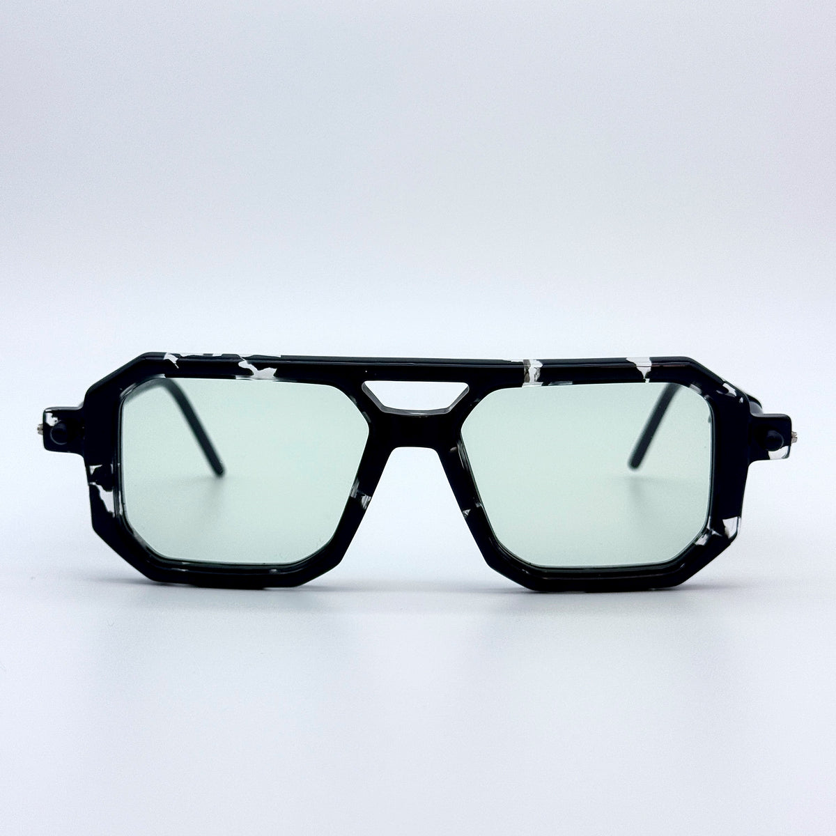 KUBORAUM, P8, Clear / Black