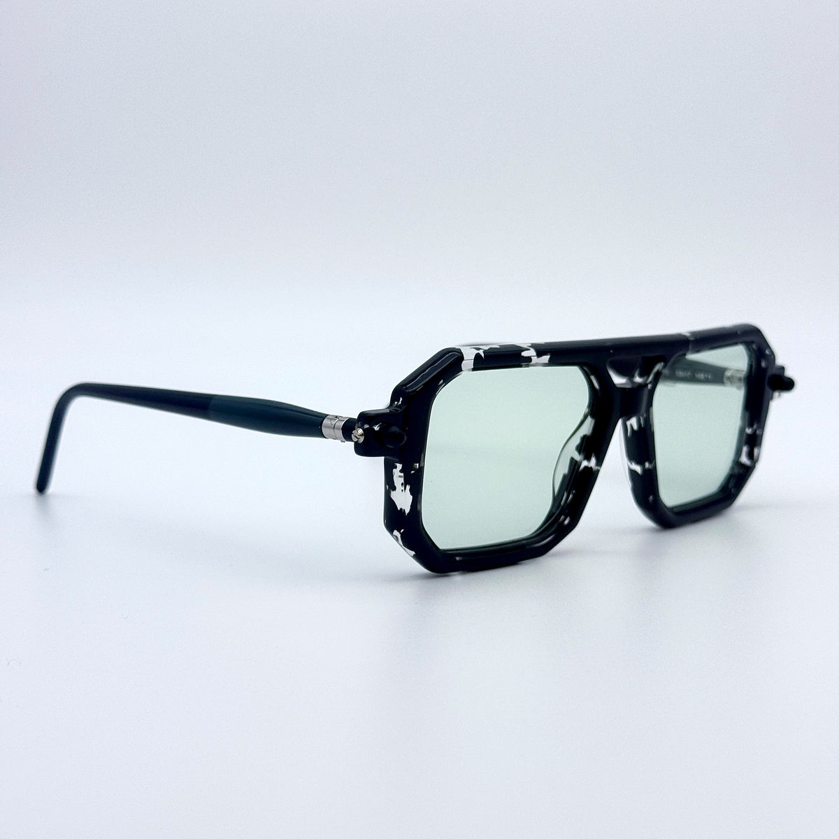 KUBORAUM, P8, Clear / Black